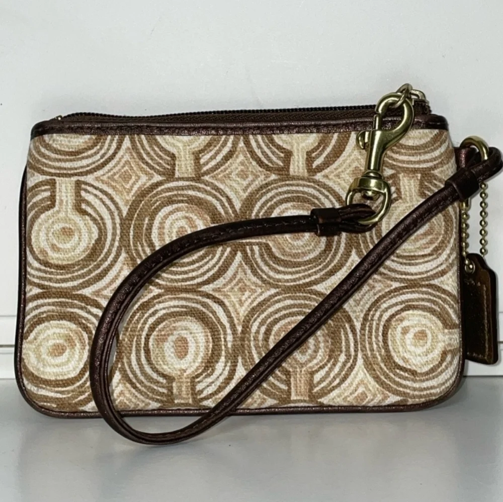 Coach Audrey Optic Swirl Wristlet
